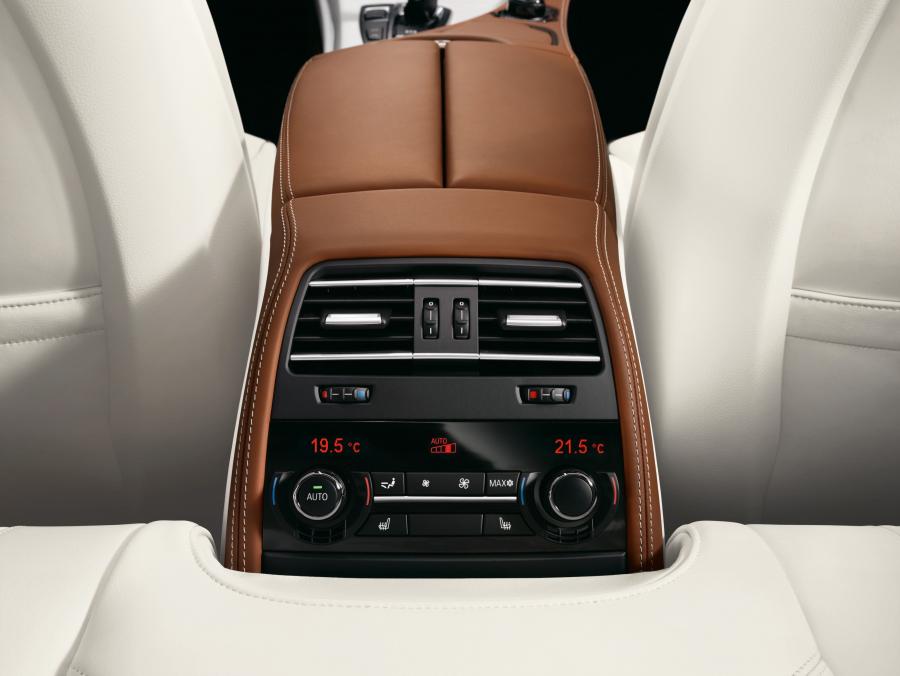  BMW 6-Series Coupe 2012 года  (фото 176 из 207)